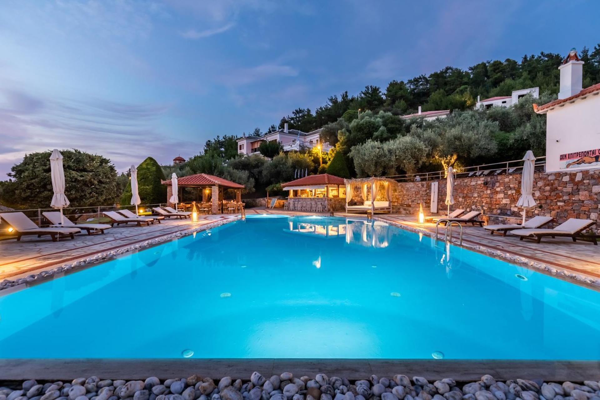 Ourania Studios & Apartments Skopelos Town Exterior foto