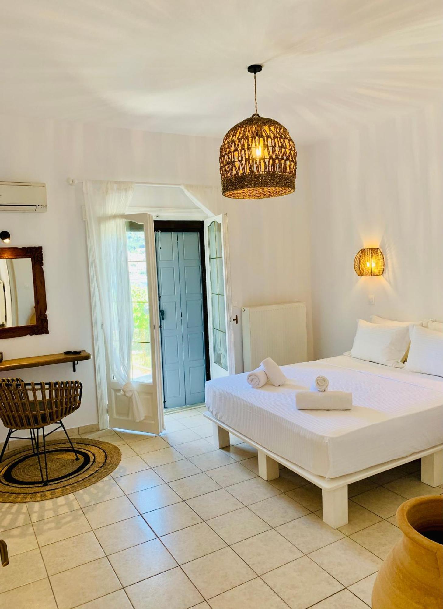 Ourania Studios & Apartments Skopelos Town Exterior foto